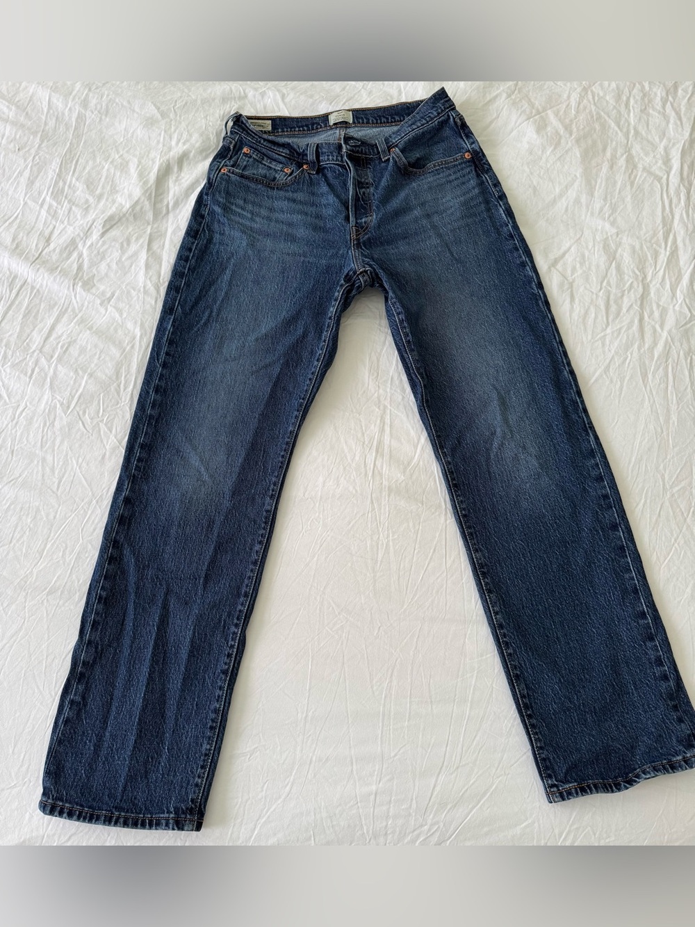 Levi's Women's Straight Leg Jeans in Dark Blue Denim - Picture 3 of 5